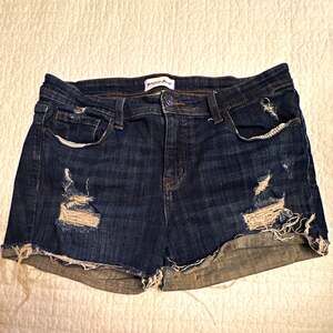 Studio Blue Women's 30 Blue Dark Wash Distressed Denim Cut Off Shorts Pockets